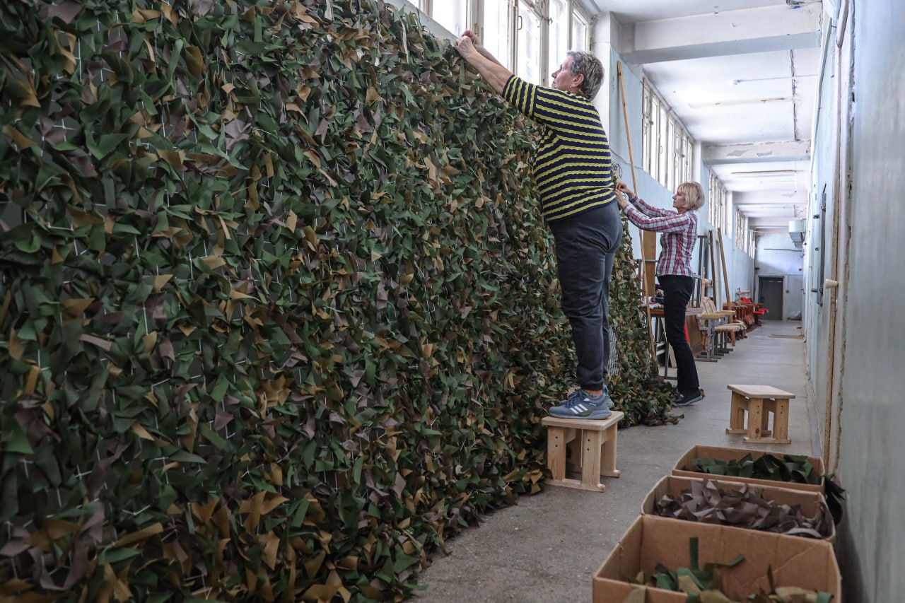 Волонтёры в Крыму за год изготовили около 13 тысяч квадратных метров масксетей