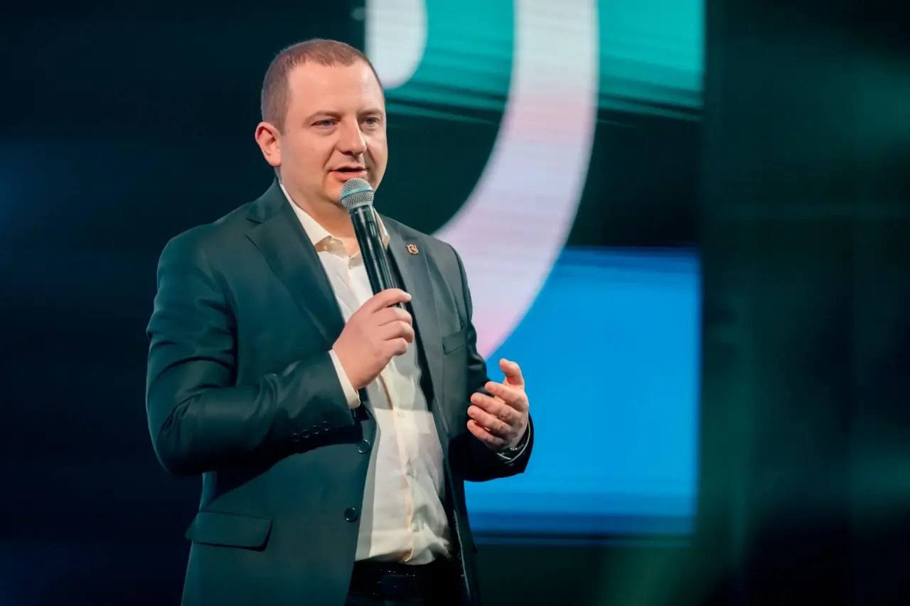 Альберт Куршутов назвал участникам кадровой программы «Герои Крыма» признаки настоящего лидера