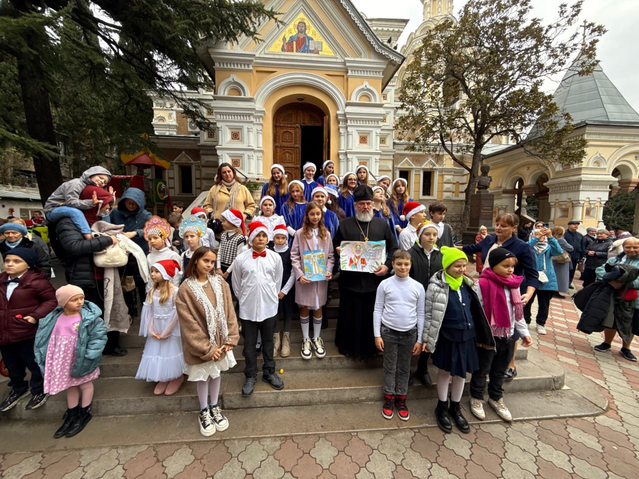 В Ялте прошёл праздник в честь святителя Николая Чудотворца