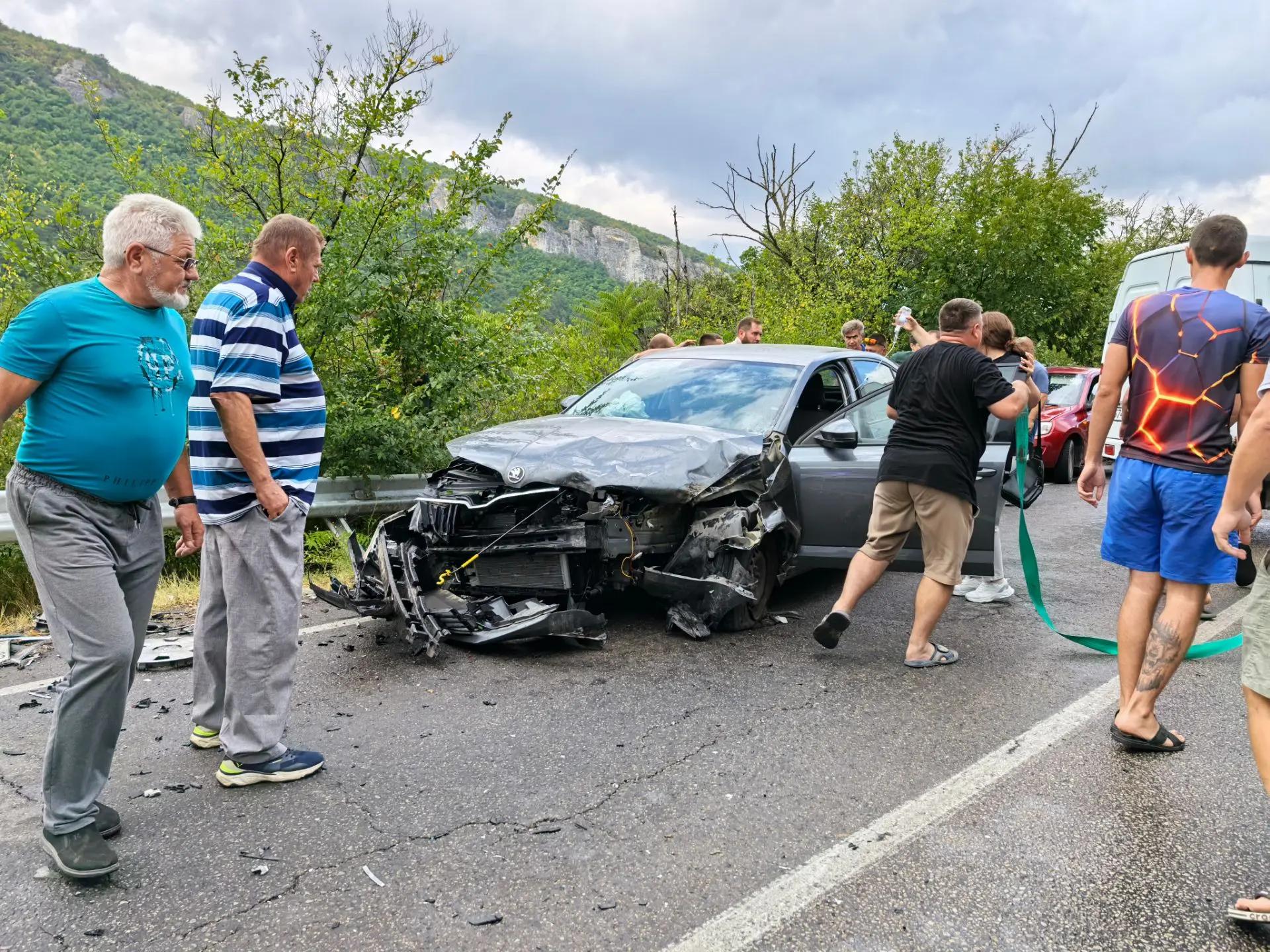 Под Бахчисараем произошло ДТП с участием нескольких автомобилей
