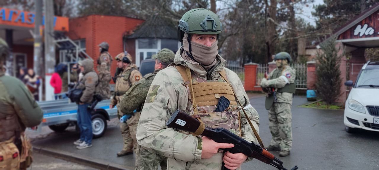  В Симферополе проходят учения "Барс-Крым"