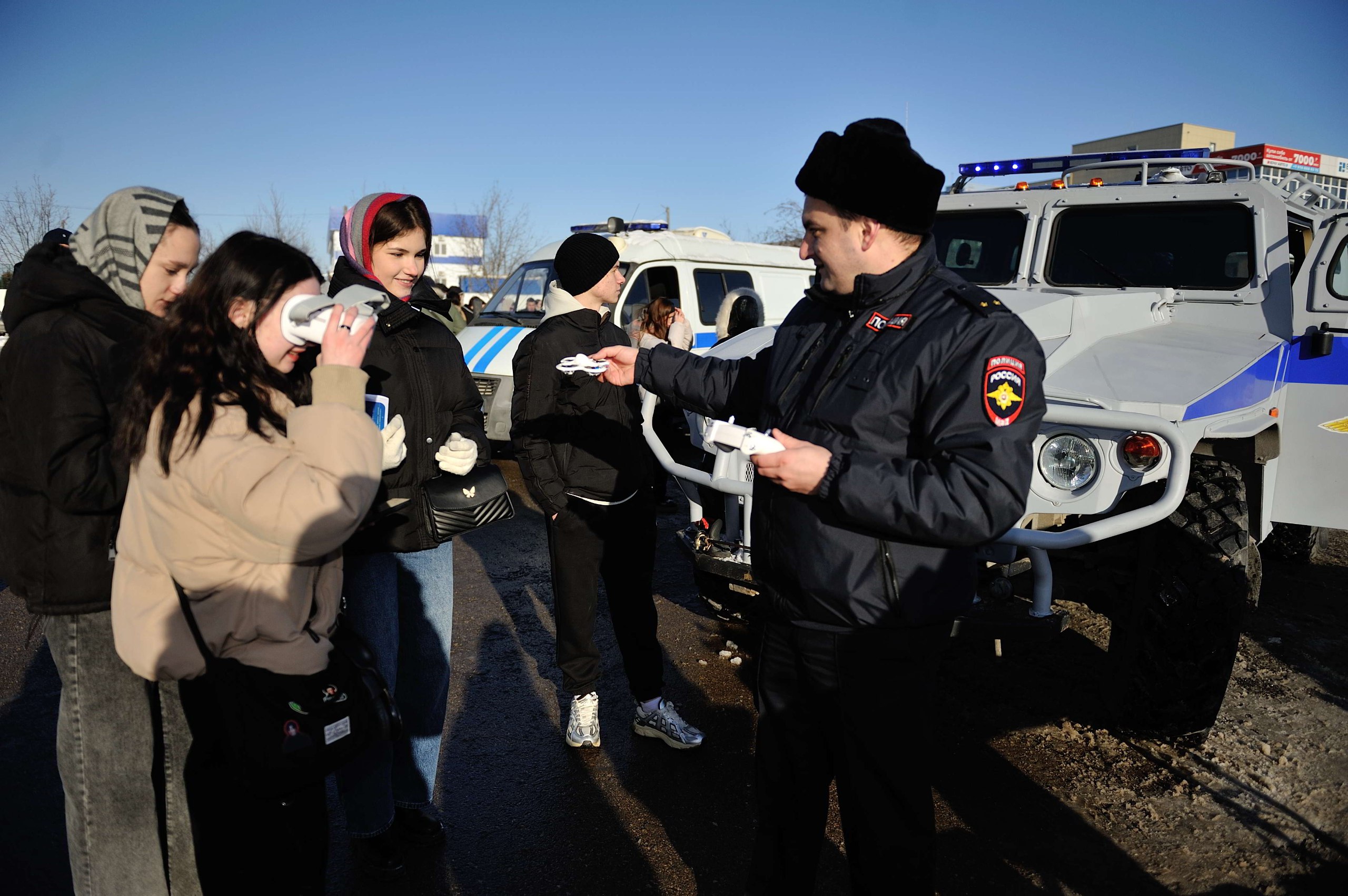 Крымские студенты примерили на себя роль полицейских