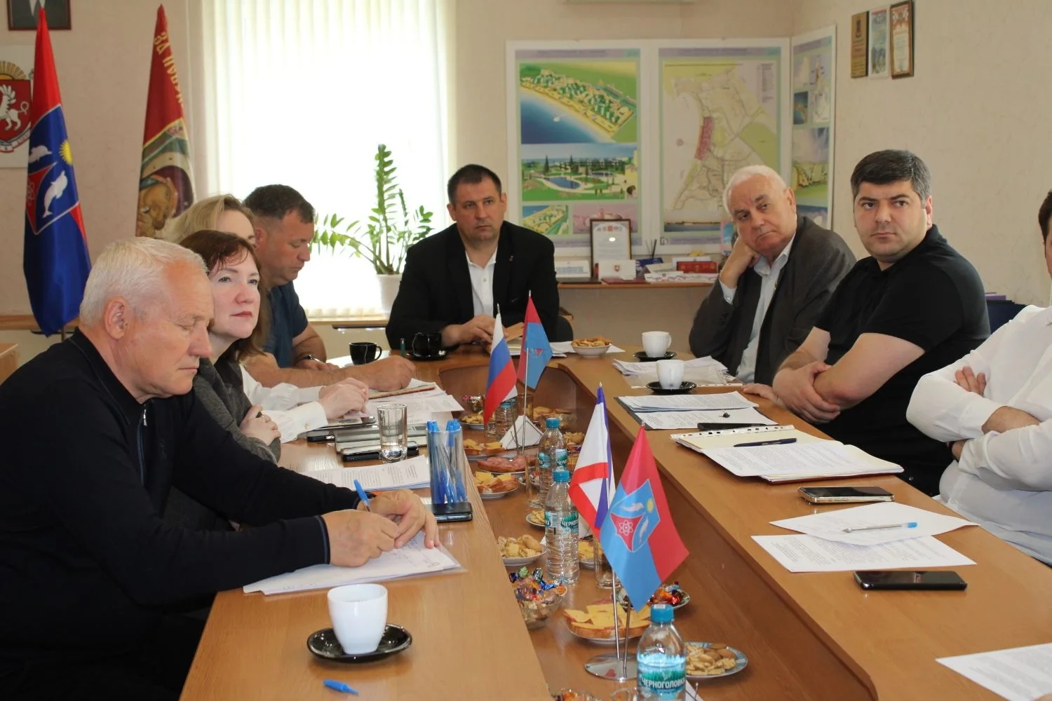 В Крыму построят завод по производству калёного стекла и стеклопакетов 