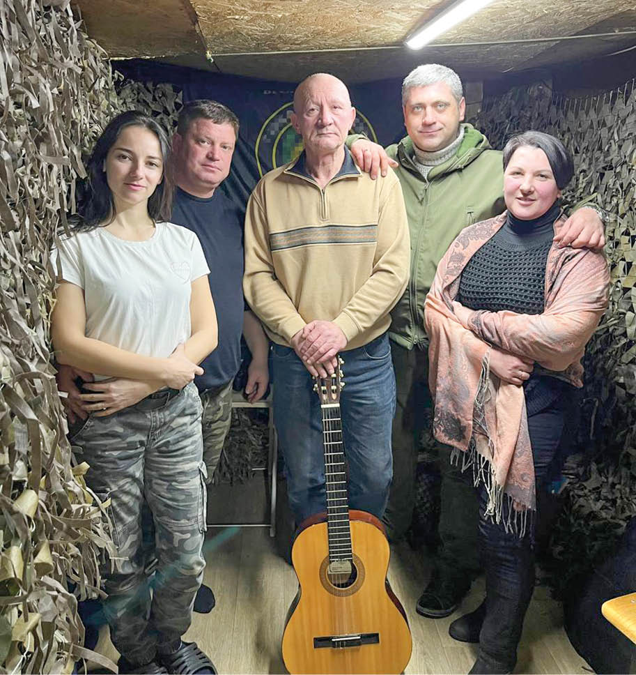 Концерты в блиндажах: как фронтовая бригада артистов «Крым» поддерживает боевой и моральный дух военных