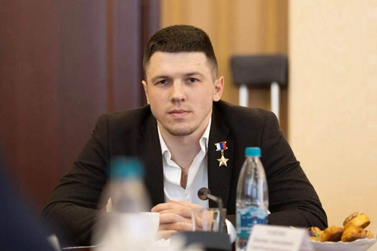 Владимир Манохин: каждый участник программы "Герои Крыма" должен осознанно подойти к выбору сферы работы