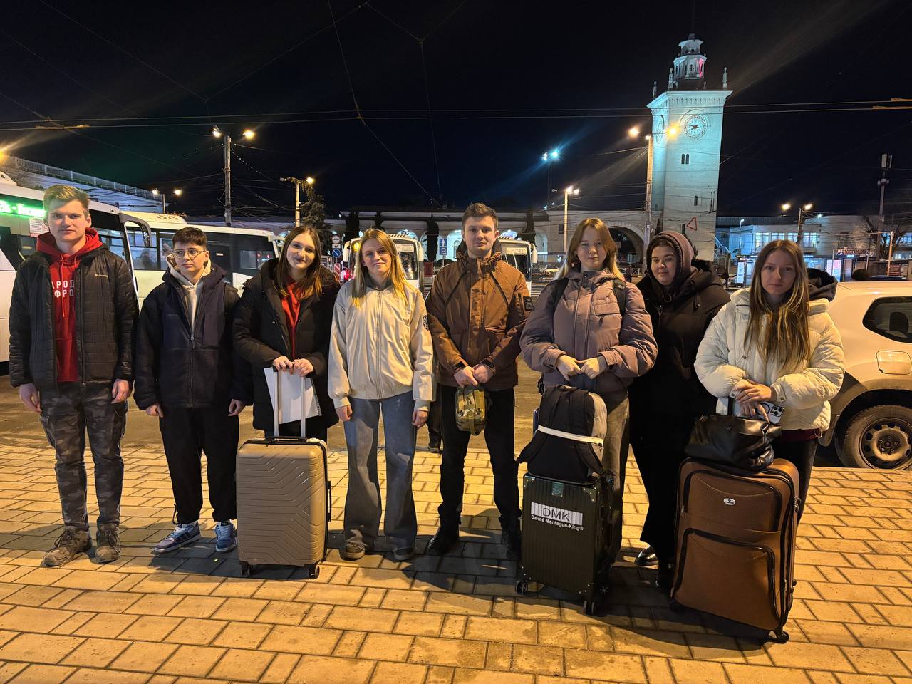 Молодёжь Крыма отправилась с гуманитарной миссией на Донбасс