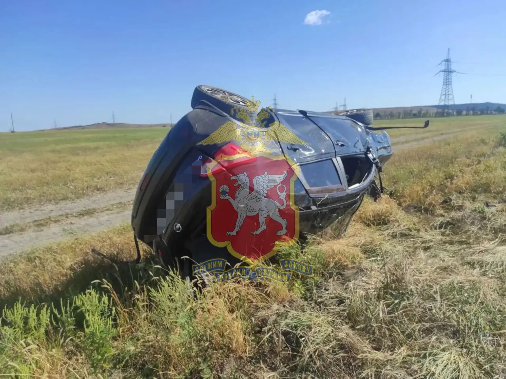 На трассе «Таврида» в Белогорском районе перевернулась иномарка: погибли три человека