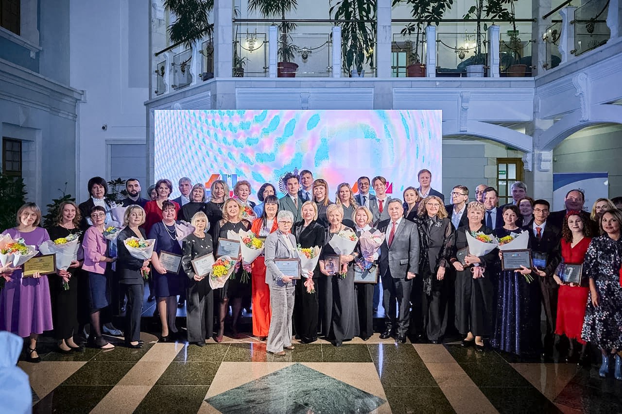 Симферопольская районная школа искусств и педагог из Феодосии признаны одними из лучших в России