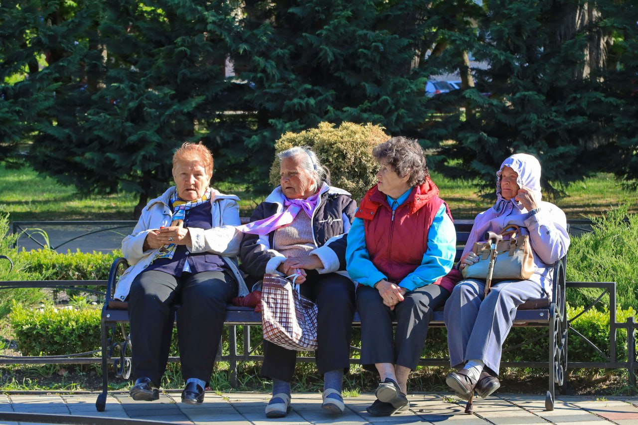 кому оказываю бесплатную социальную помощь на дому (99) фото