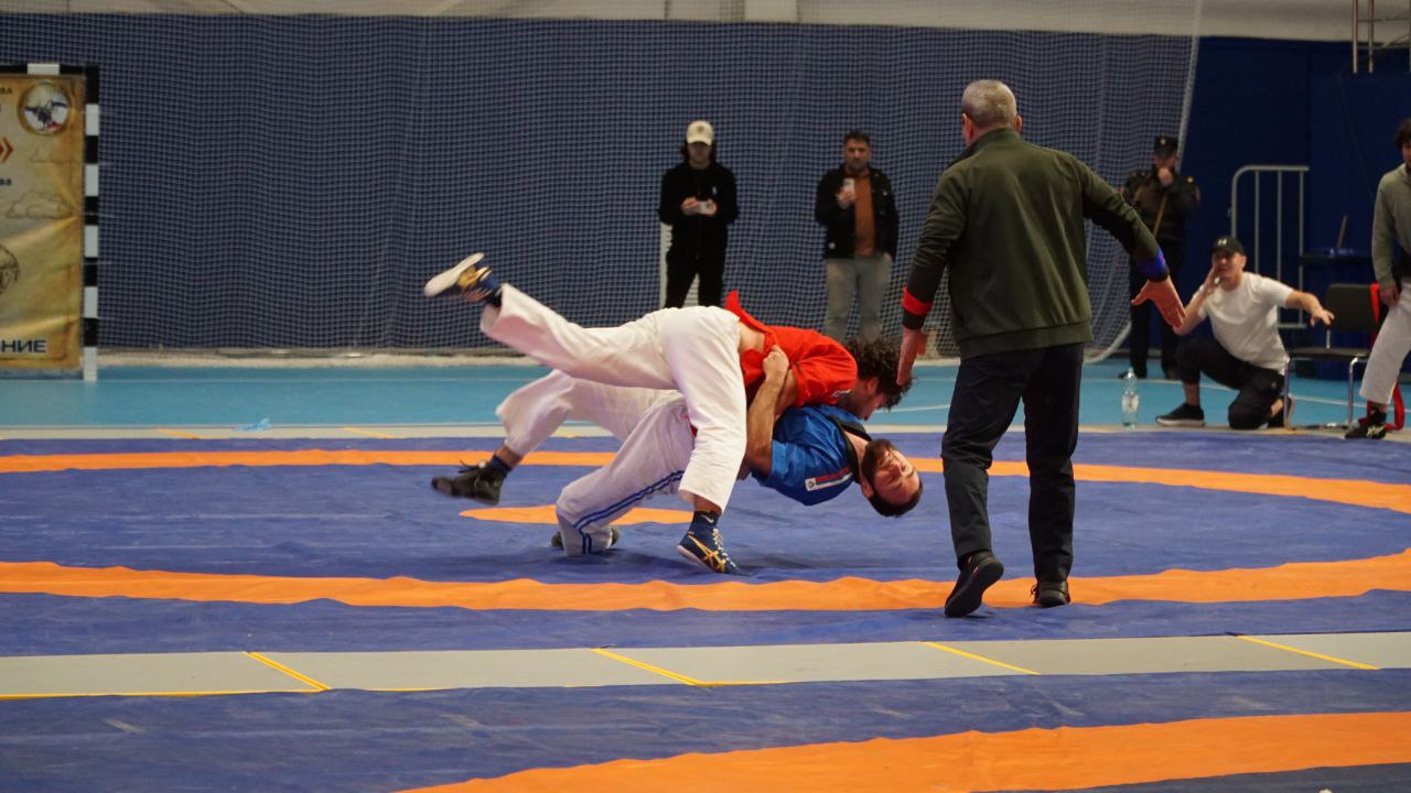 Спортсмены из 10 регионов России приняли участие в турнире по курешу в Крыму