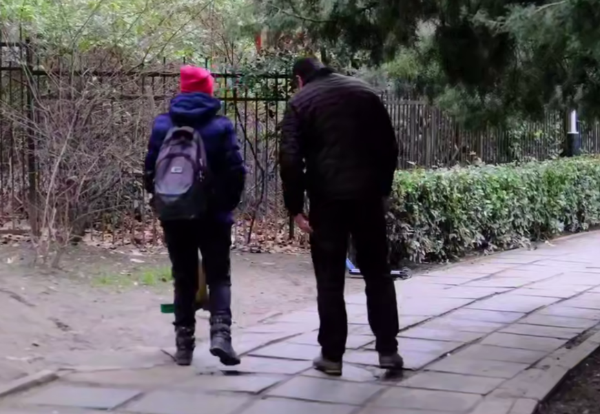 Целились в лицо: ялтинские школьники ранили сотрудницу "Зеленстроя" из игрушечного пистолета