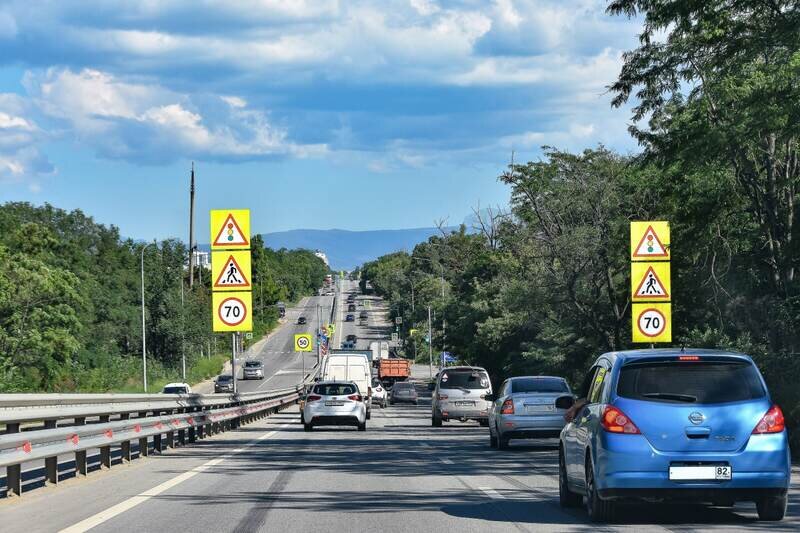 Ограничений на выезд из Крыма не вводилось - власти 