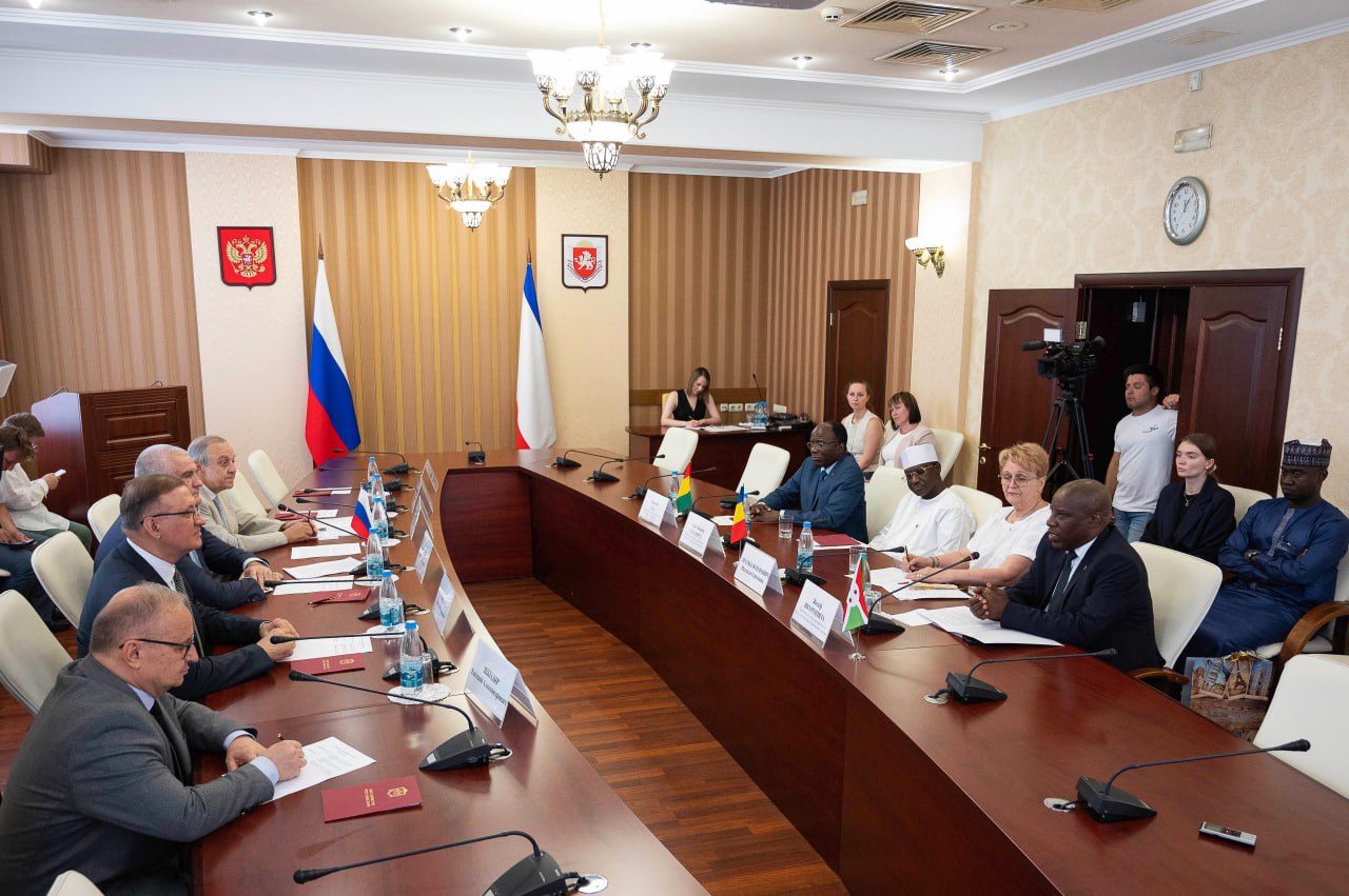 Глава Крыма провёл встречу с послами трёх африканских государств