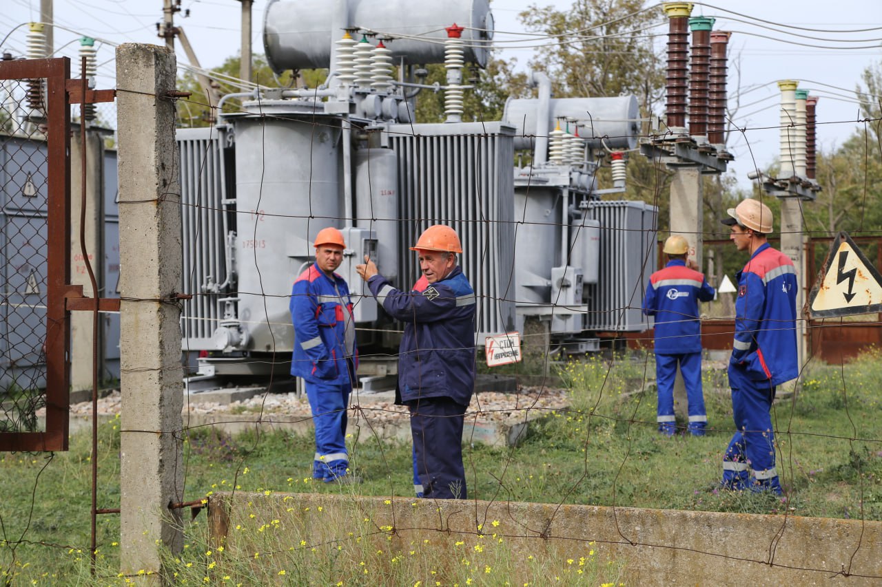 Электроснабжение в Крыму полностью восстановлено 