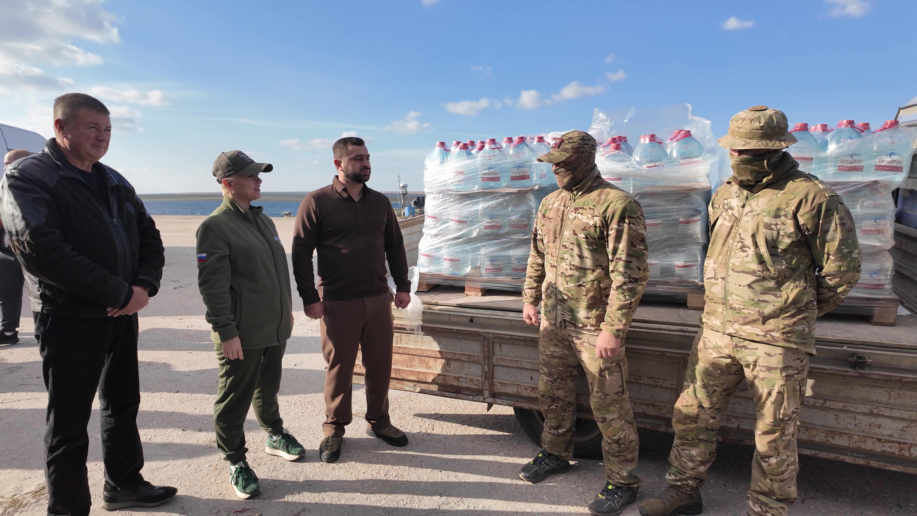 Ставропольцы передали крымским бойцам в зоне СВО 8 тонн воды из Ессентуков 