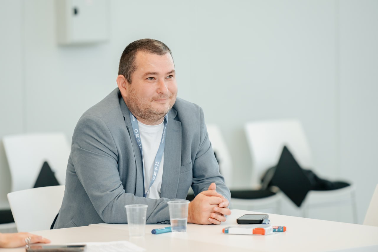 Участник программы "Герои Крыма" Дмитрий Дольников рассказал о стажировке в Минфине РК