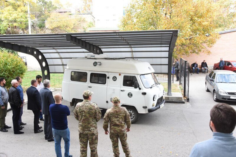 Симферополь передал бойцам в зону СВО автомобиль