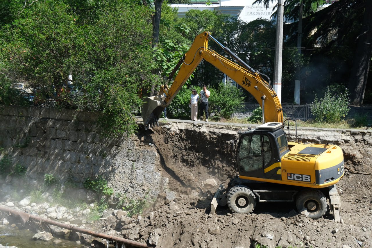 На реконструкцию подпорных стен в Пионерском парке Ялты выделено 220 млн рублей