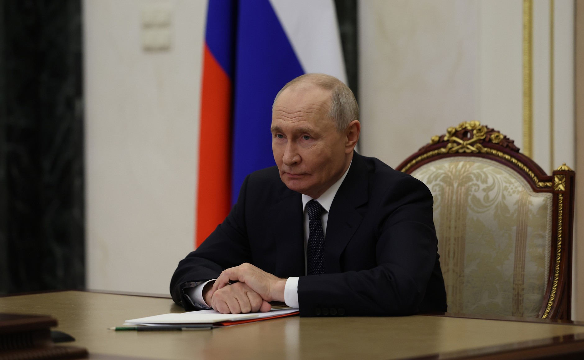 Путин обсудил с членами Совбеза противодействие угрозам для молодёжи из-за рубежа