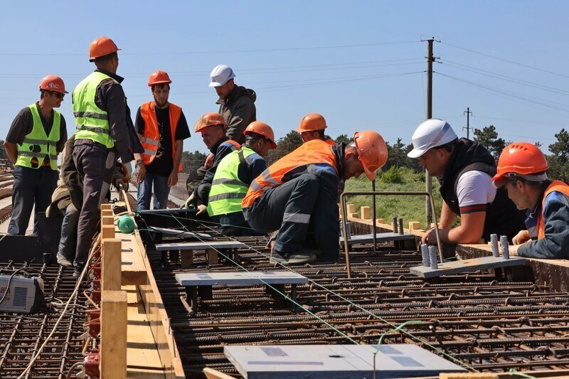 На каком этапе находится строительство развязки дороги Дубки - Левадки в Симферополе