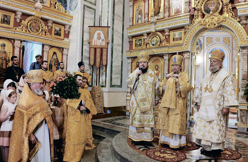 В Крыму отметили 30-летие служения на Крымской кафедре митрополита Симферопольского и Крымского Лазаря