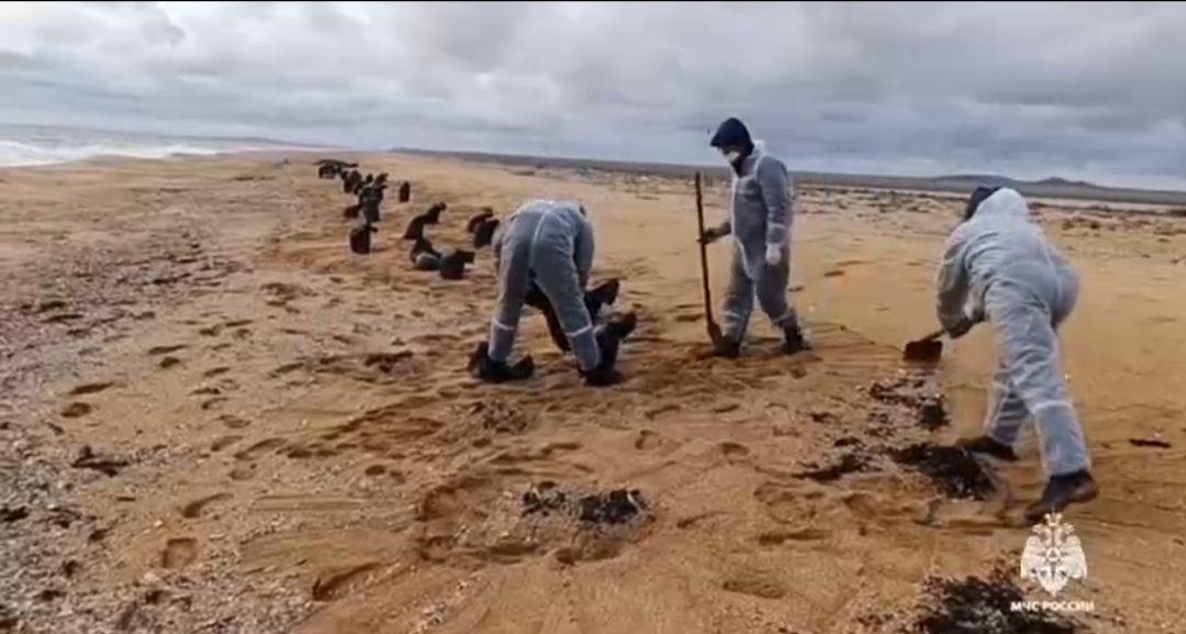 В Крыму новые выбросы нефтепродуктов не обнаружены