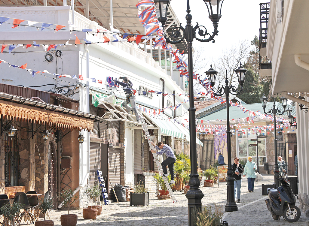 От пляжей до прогулочных зон: как в Крыму готовятся к курортному сезону