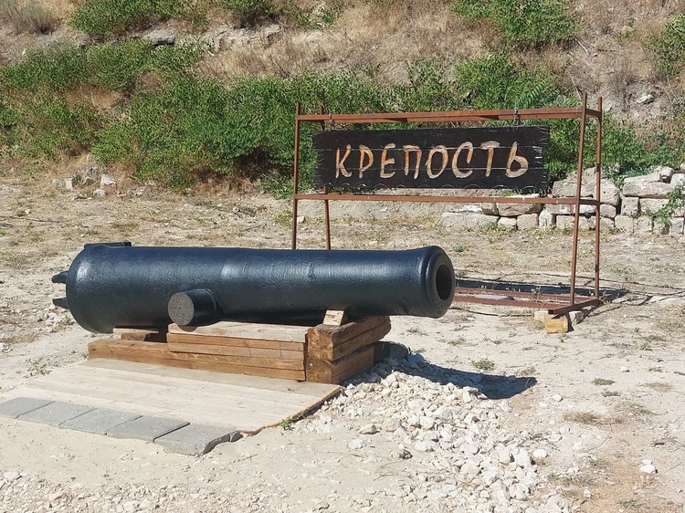 В Севастополе восстановят старинные пушки-кнехты