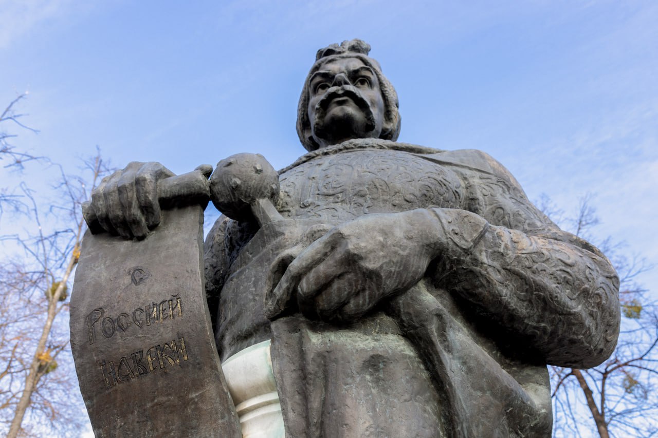 Аксëнов:  путь предательства неминуемо ведëт к деградации общества и смерти государства