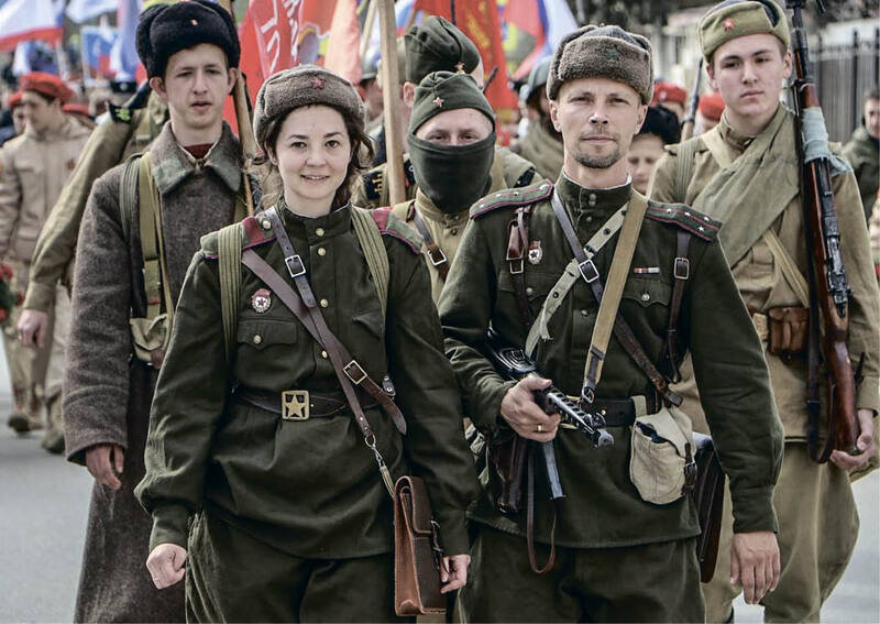 Дорогами освободителей: в Севастополе финишировал недельный исторический поход