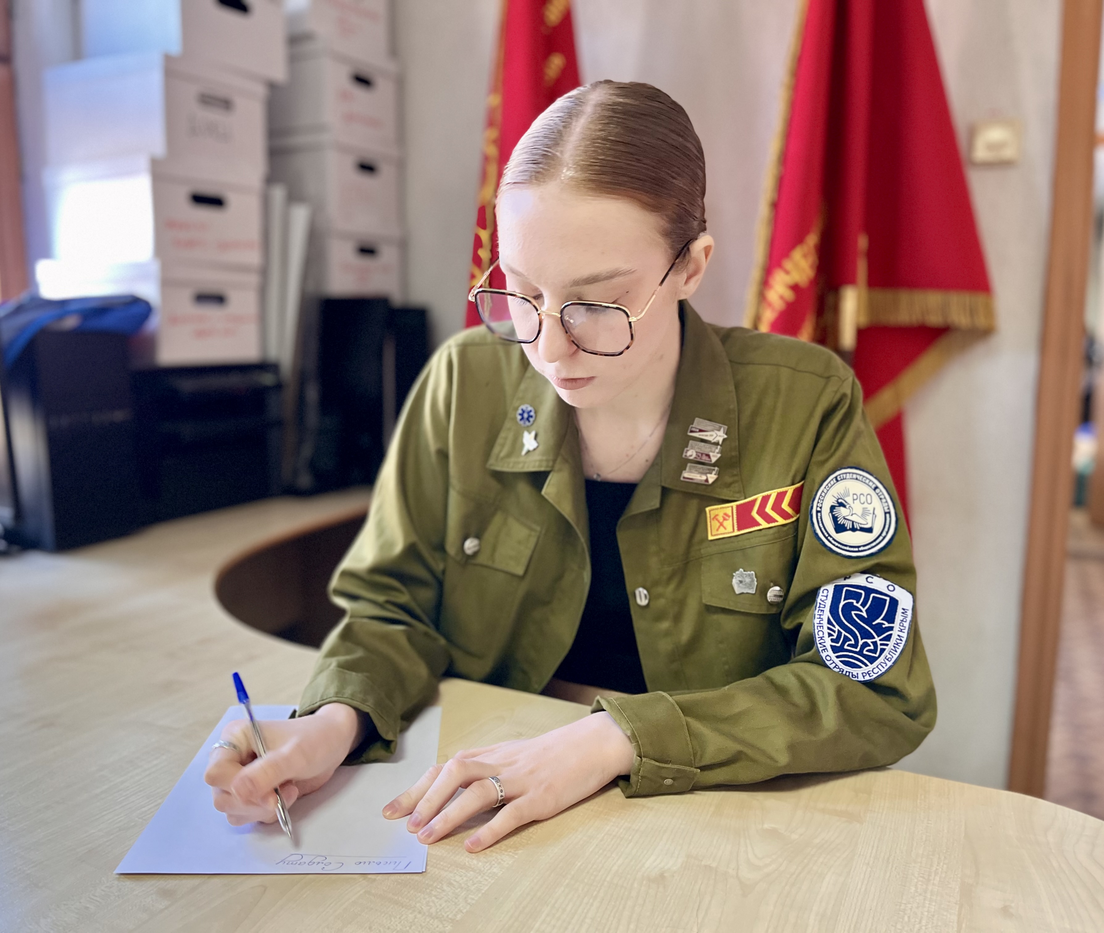 Крымские студенты к Дню защитника Отечества напишут письма бойцам СВО