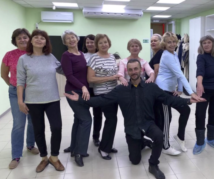 Танцы, квизы и новые знакомства: свыше 350 крымских пенсионеров бодро провели время в январе