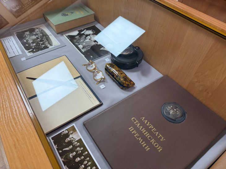 В Симферополе открылась выставка к 150-летию писателя Сергеева-Ценского