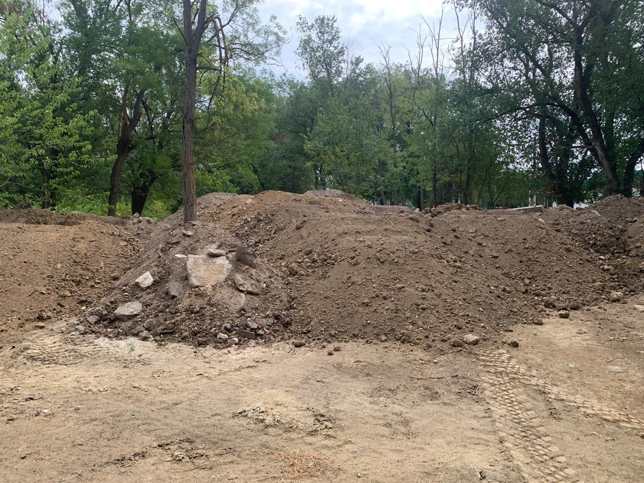 В Керчи ликвидировали стихийную свалку