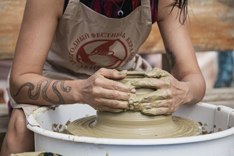 В Белогорском районе открылся фестиваль керамики "Лепота"