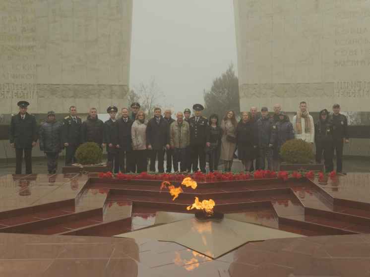 Как в Ялте отметили День Героев Отечества