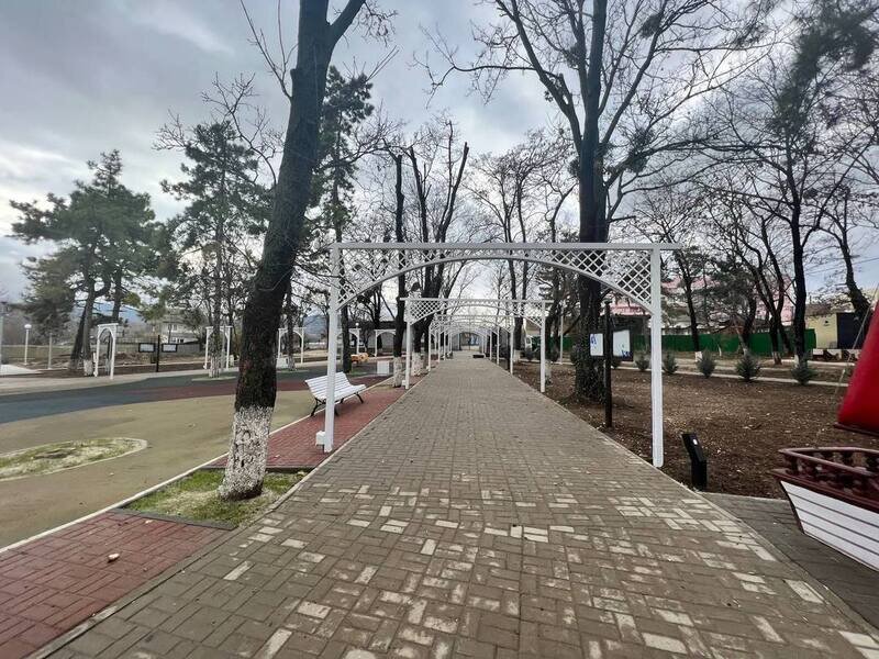 Литературные тропы, Ассоль и скамья примирения: в Старом Крыму закончили благоустройство парка