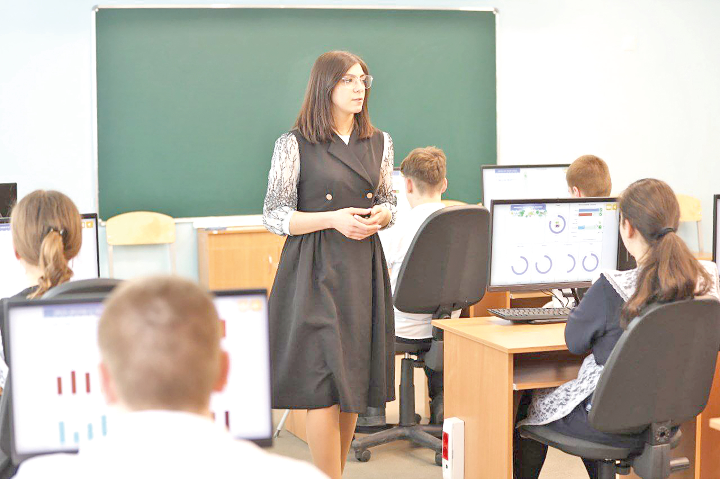 Учебники, часы и предметы: какие изменения ждут крымские школы