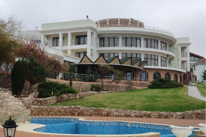 Вилла звезды российской эстрады в Крыму подешевела на 100 млн рублей