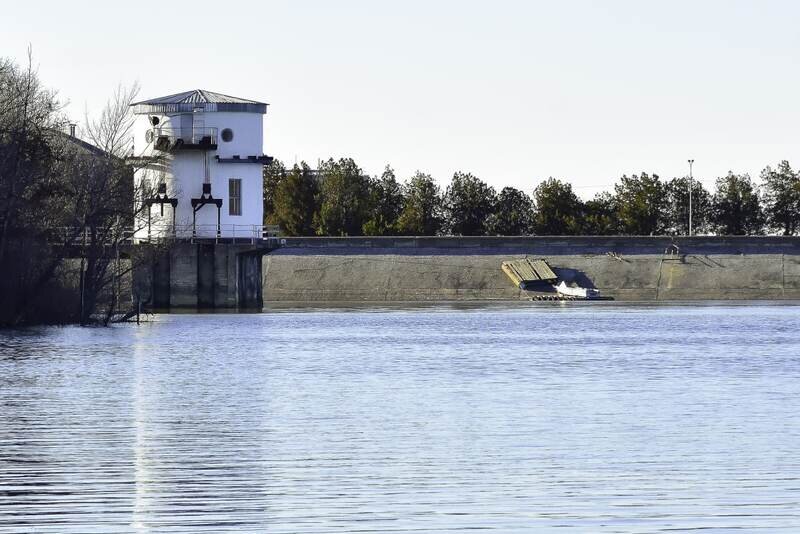 Крым теряет половину своей воды через изношенные сети