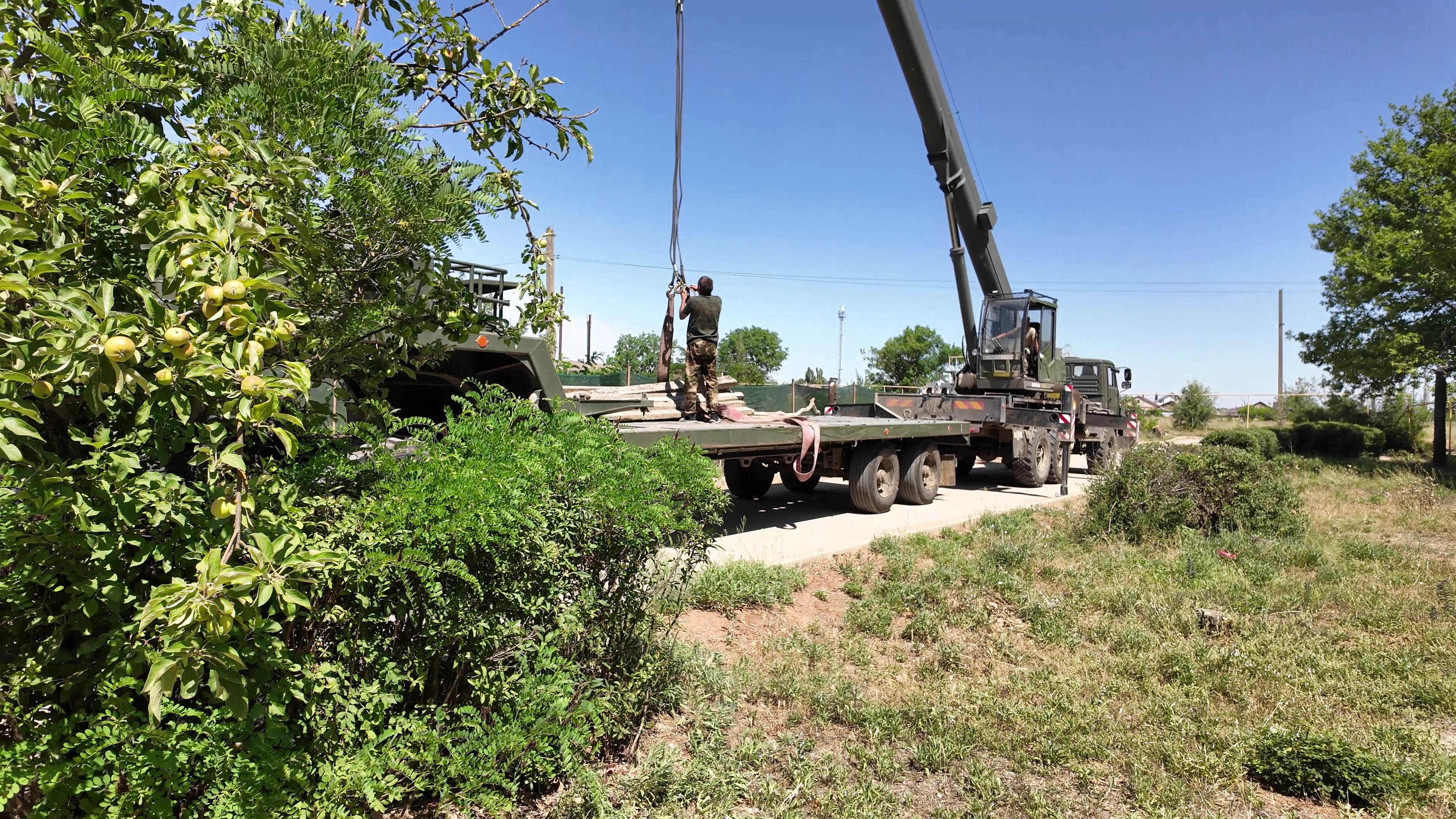 Крымчане помогли укрепить позиции бойцов ПВО полуострова