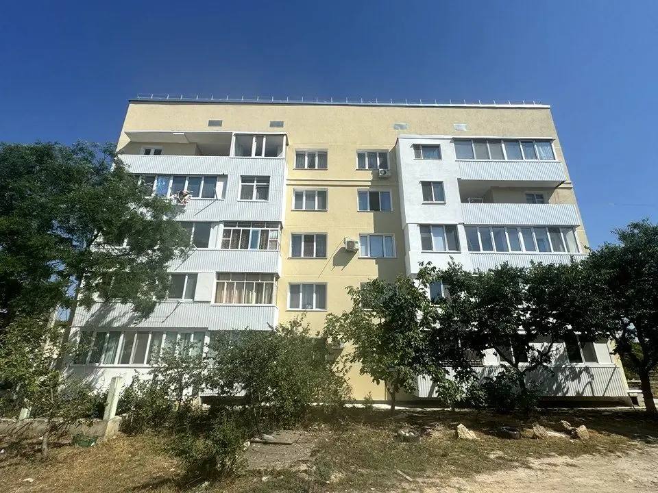 В Крыму продолжается масштабный ремонт фасадов многоквартирных домов
