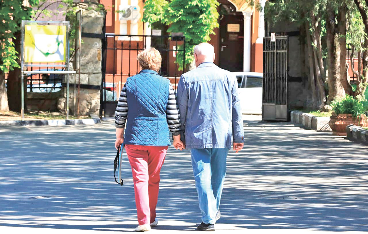 Как родителям-пенсионерам получить повышенную пенсию