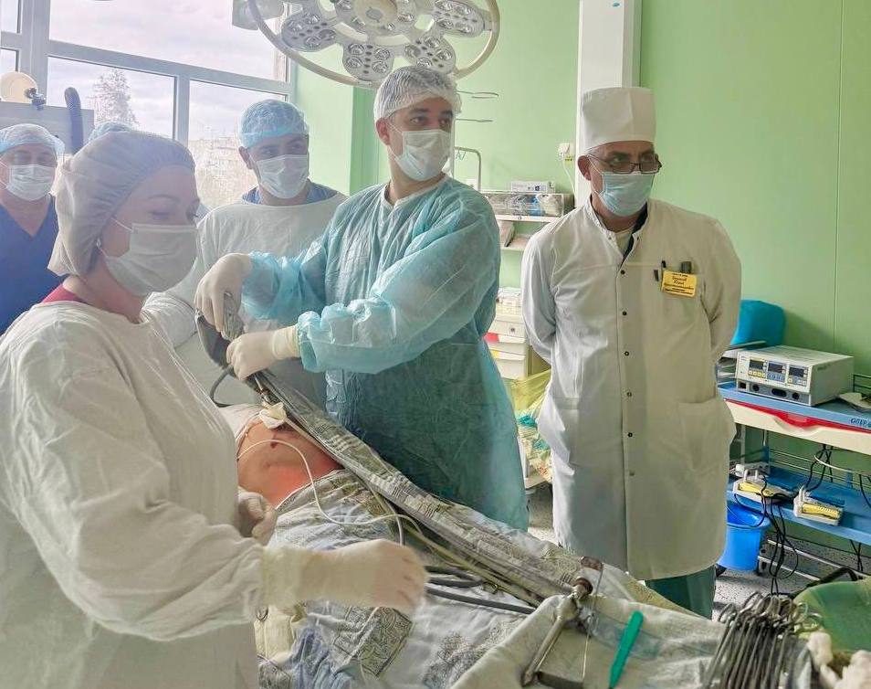 В Крыму прошёл мастер-класс по лапароскопическому удалению грыжи