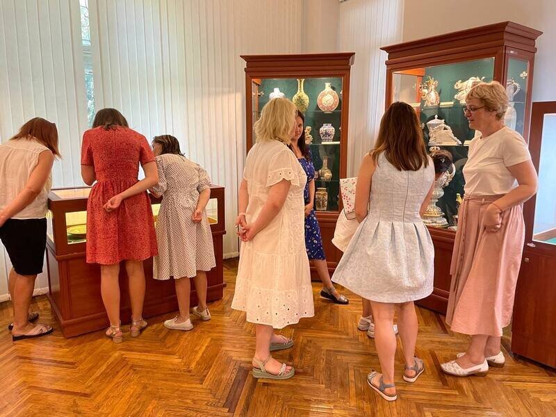 Керамика, фарфор и фаянс: в Ялте открылась тематическая выставка «От ремесла к искусству»