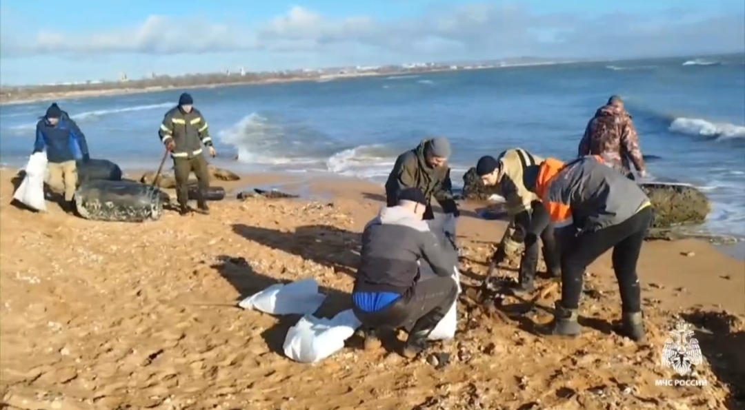 В Крыму обнаружены два участка загрязнения нефтепродуктами