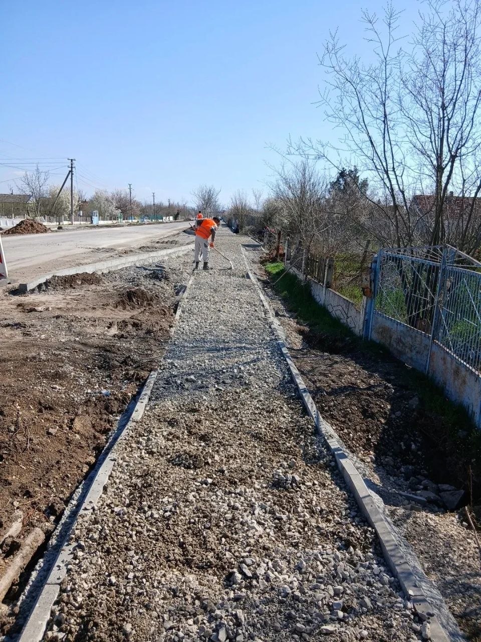 В Красногвардейском районе обновляют более 4,7 км дороги