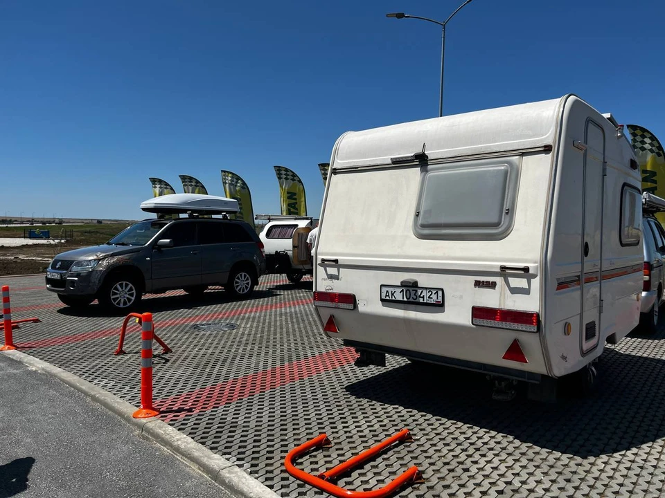 В Крыму открылась первая заправка с зоной для автокемперов