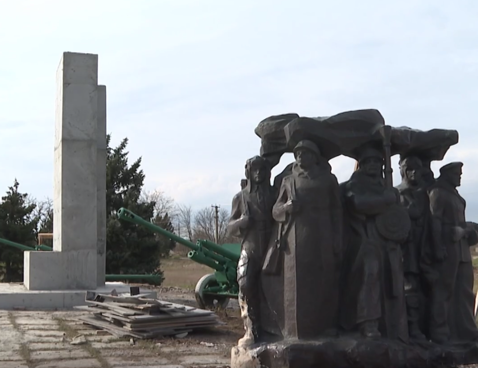 В Крыму к 9 мая отреставрируют мемориал воинам-освободителям 