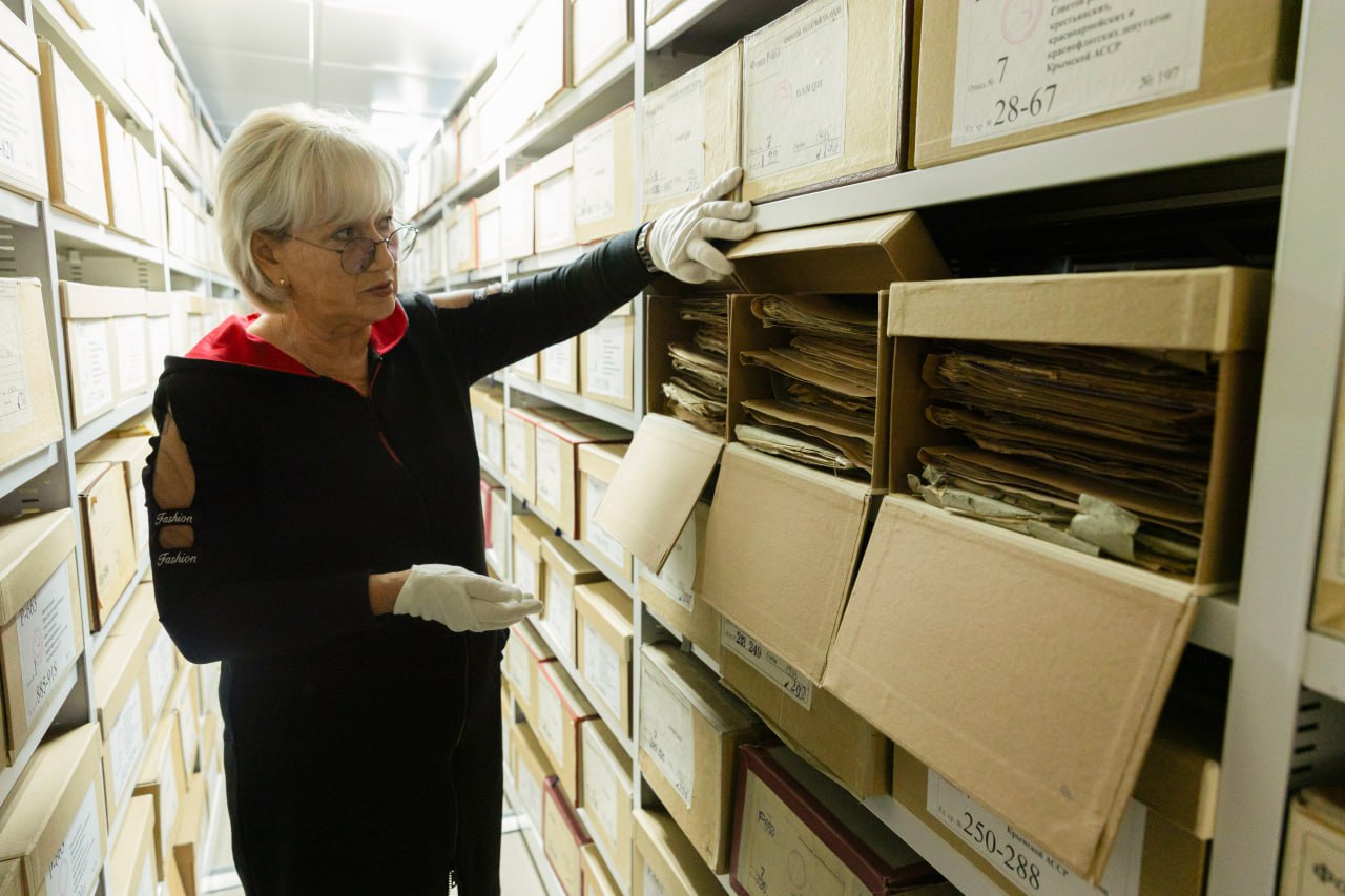 Крымские архивисты исполнили свыше 95 тысяч обращений граждан за девять месяцев